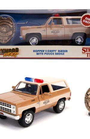 Hopper's Chevy Blazer K5 1980 con distintivo – Stranger Things