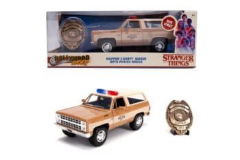Hopper's Chevy Blazer K5 1980 con distintivo – Stranger Things