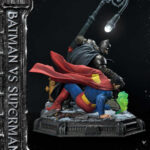 Ultimate Diorama Masterline Batman The Dark Knight Returns Comics Batman versus Superman DX Bonus Version 8