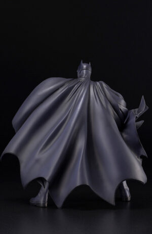 Batman (Hush) 1/6 scale - DC Comics Artfx Kotobukiya - immagine 4