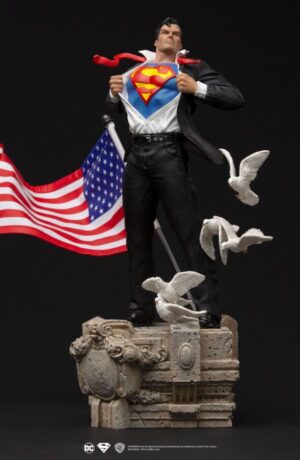 DC Comics Deluxe Art Scale Statue 1/10 Clark Kent - immagine 11