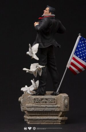 DC Comics Deluxe Art Scale Statue 1/10 Clark Kent - immagine 12