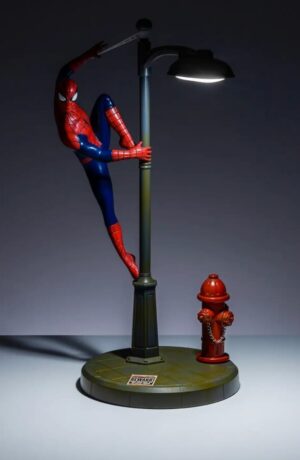 Lampada Spider-Man su lampione - immagine 3