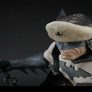 Superman Red Son Premium Format™ Batman Figure - Sideshow - immagine 7
