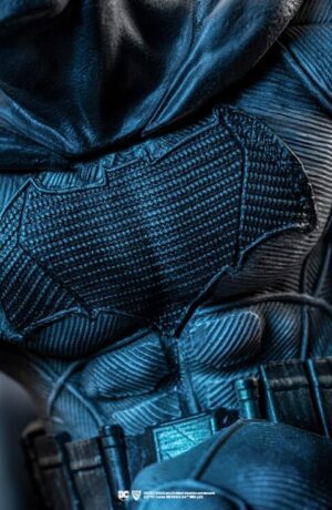 DC Comics Zack Snyder Justice League: Batman on Batsignal 1:10 Statue - immagine 7