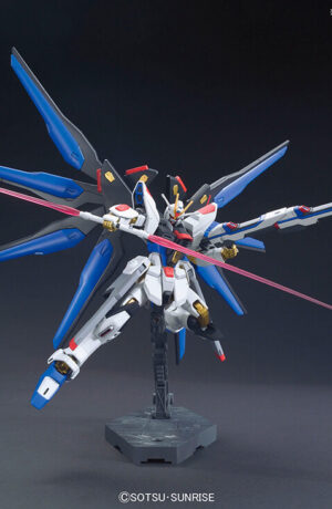 Bandai High Grade HGCE 1/144 Mobile Suit Gundam ZGMF-X20A Strike Freedom Gundam - immagine 8