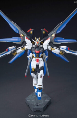 Bandai High Grade HGCE 1/144 Mobile Suit Gundam ZGMF-X20A Strike Freedom Gundam - immagine 4
