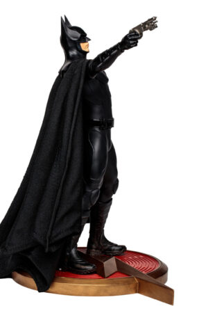 DC Multiverse The Flash Movie: Batman (Michael Keaton) DC Direct 12" Resin Statue - immagine 6