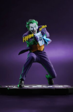 DC Direct The Joker Purple Craze Statue 1/10 The Joker by Neal Adams - immagine 1