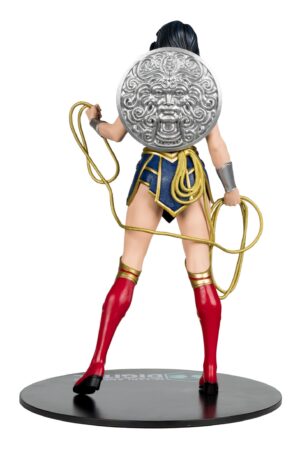 DC Direct PVC Statue 1/6 Wonder Woman by Jim Lee (Digital) - immagine 4