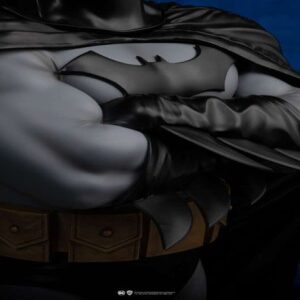 Batman DC Trinity Legacy Replica 1/4 Statue - immagine 3