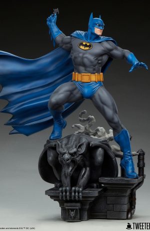 DC Comics Maquette 1/6 Batman (Retro Edition) 50 cm - immagine 3
