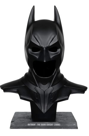 The Dark Knight DC Direct Replica 1/1 Batman Cowl 54 cm - immagine 2