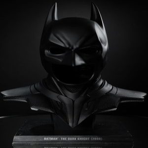 The Dark Knight DC Direct Replica 1/1 Batman Cowl 54 cm - immagine 9