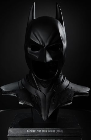 The Dark Knight DC Direct Replica 1/1 Batman Cowl 54 cm - immagine 9