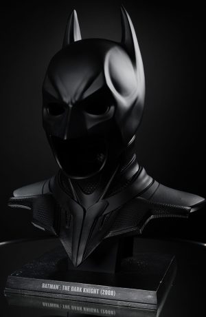 The Dark Knight DC Direct Replica 1/1 Batman Cowl 54 cm - immagine 10