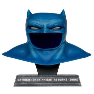 The Dark Knight Returns DC Direct Mini Replica 1/3 Batman Cowl - immagine 2
