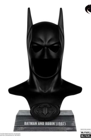 Batman & Robin DC Direct Mini Replica 1/3 Batman Cowl - immagine 4